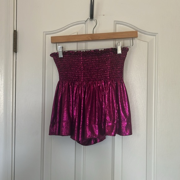 Queen of Sparkles | Hot Pink Metallic Shorts Size XS - Picture 4 of 10